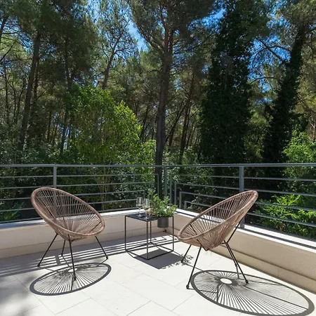 Willa Stribor Near Medulin For 8 People With Private Pool - Only 1 Km From The *