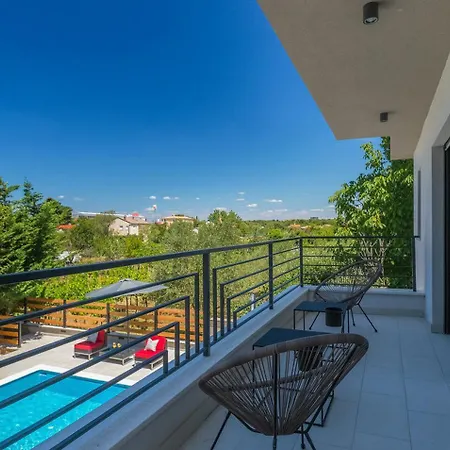 Stribor Near Medulin For 8 People With Private Pool - Only 1 Km From The Vila