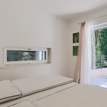 Vila Stribor Near Medulin For 8 People With Private Pool - Only 1 Km From The