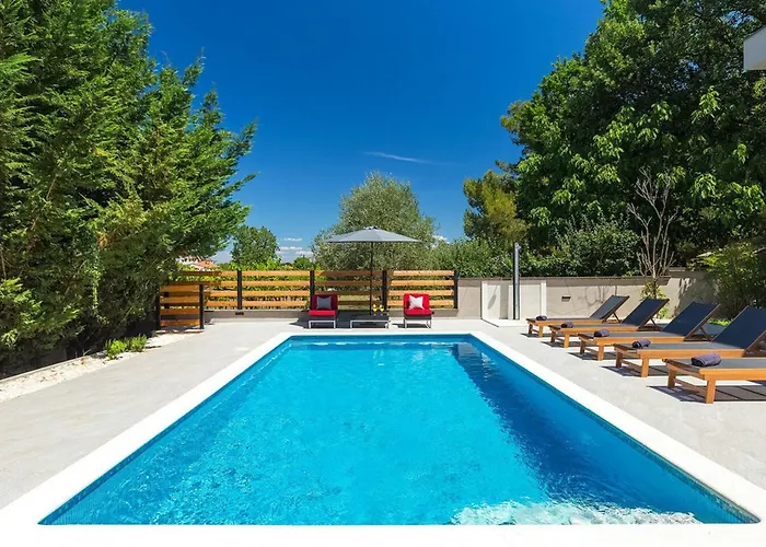 Stribor Near Medulin For 8 People With Private Pool - Only 1 Km From The Vila *