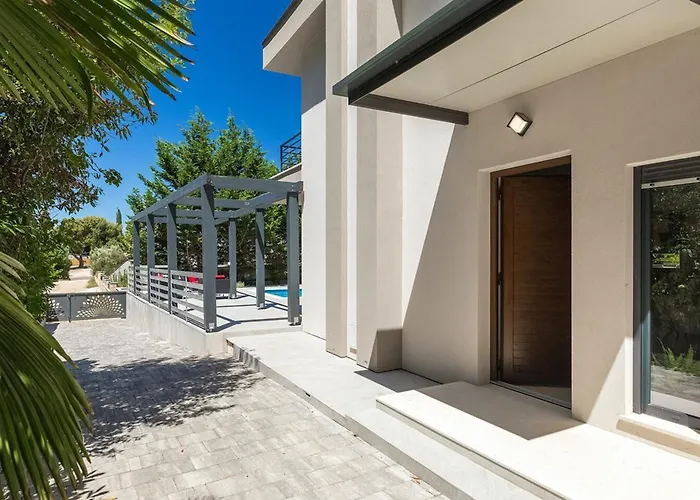 Stribor Near Medulin For 8 People With Private Pool - Only 1 Km From The Vila Banjole