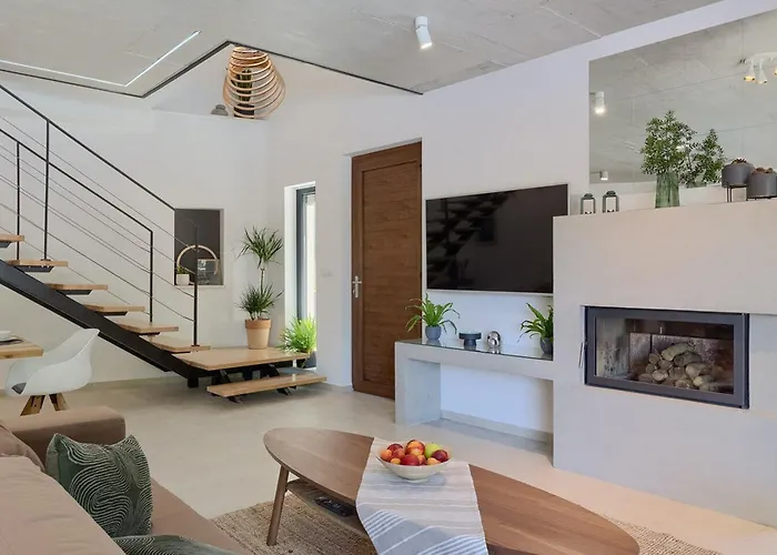 Stribor Near Medulin For 8 People With Private Pool - Only 1 Km From The Banjole