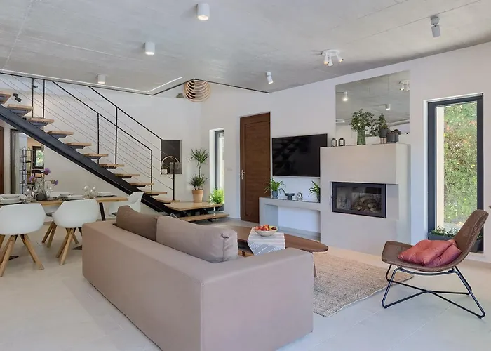 Vila Stribor Near Medulin For 8 People With Private Pool - Only 1 Km From The Banjole