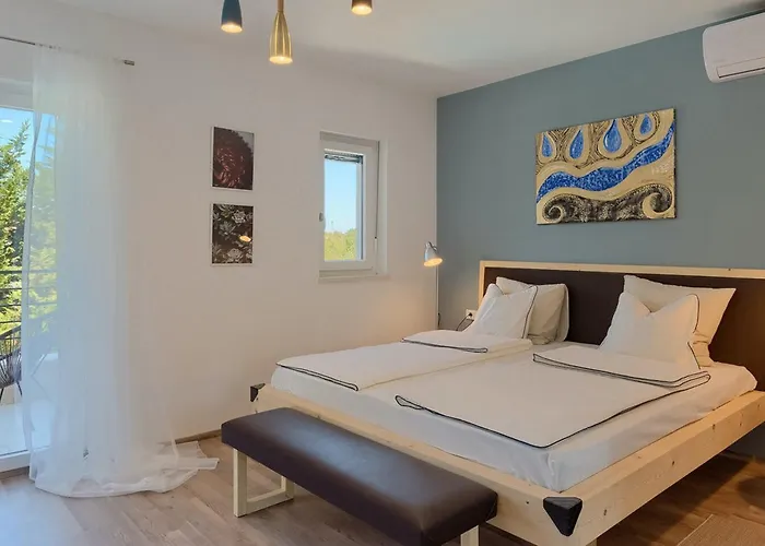 Stribor Near Medulin For 8 People With Private Pool - Only 1 Km From The