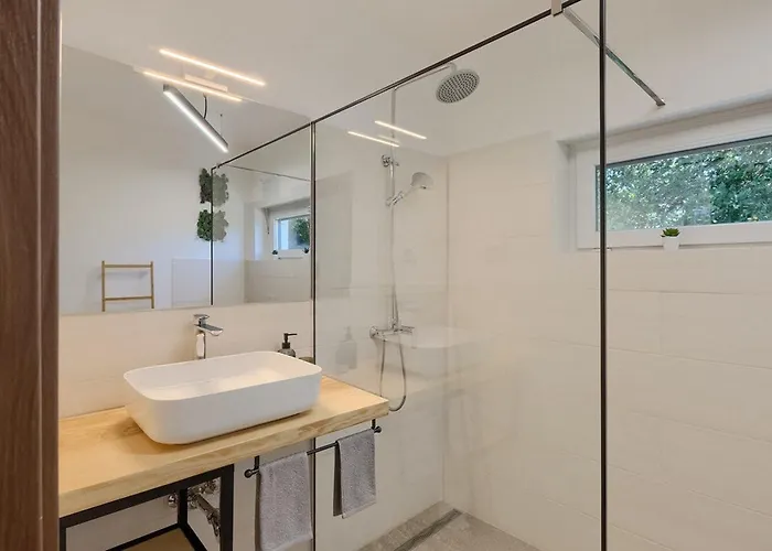 Vila Stribor Near Medulin For 8 People With Private Pool - Only 1 Km From The